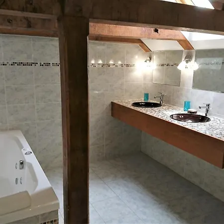 Chateau La Servayrie - D'hotes 4* Marcillac-Vallon